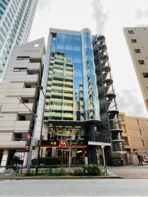 渡辺西新宿ビル　外観