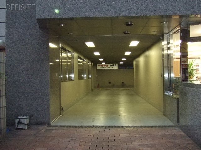 小池ビル エントランス