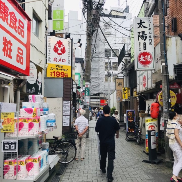 三貴丸ビルⅢ ビル前面道路