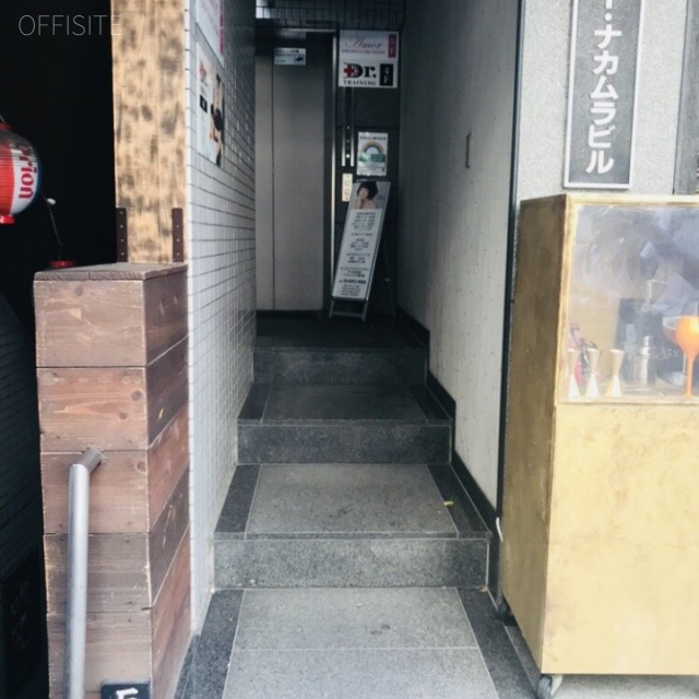 Tナカムラビル エントランス
