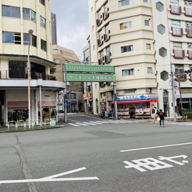 河野ビル ビル前面道路