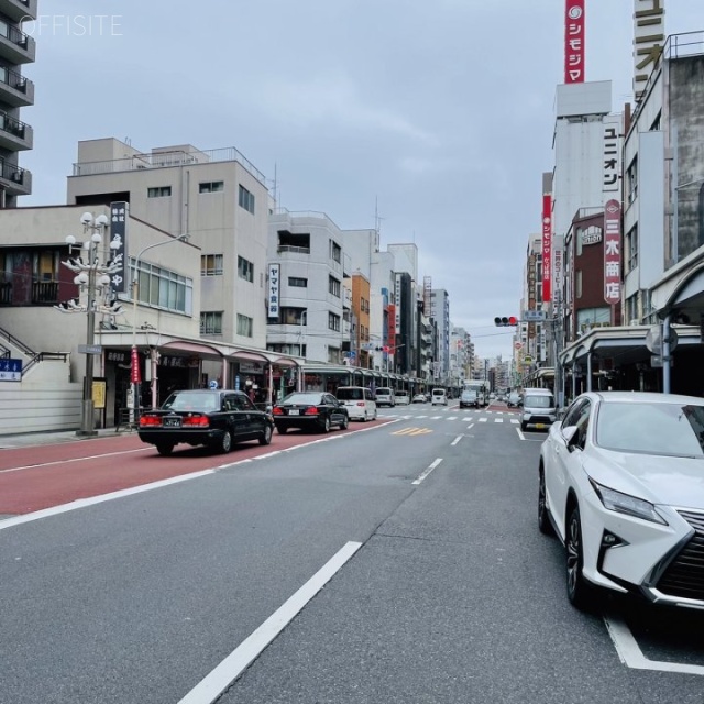 堀川ビル ビル前面道路