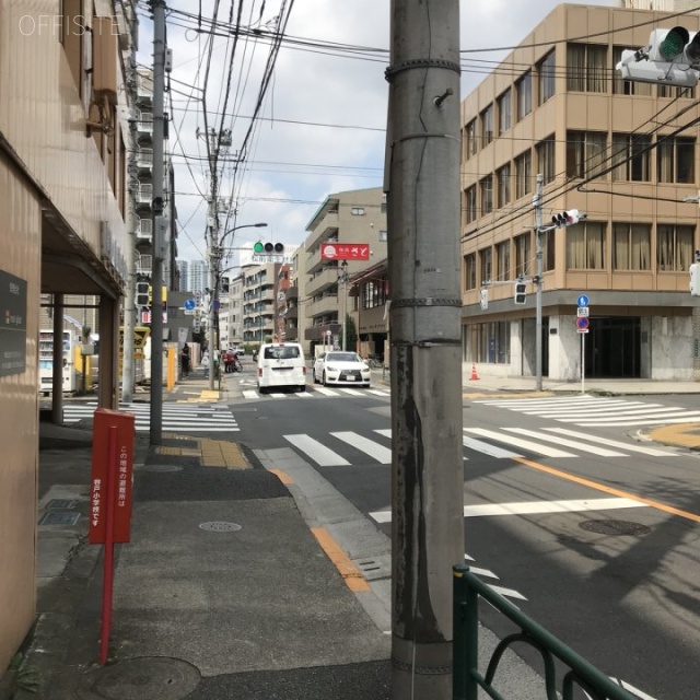 ドラールビル ビル前面道路