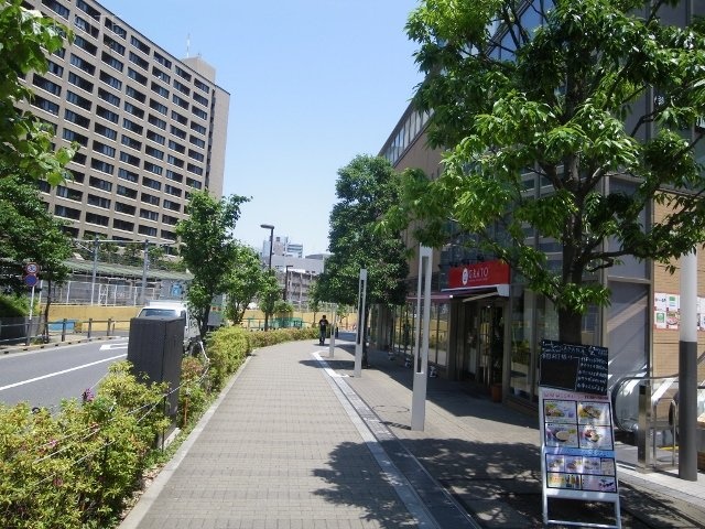 プラーノ飯田橋 ビル前面道路