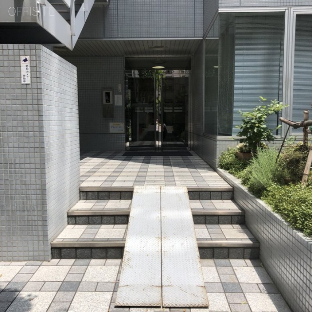 赤坂STビル エントランス
