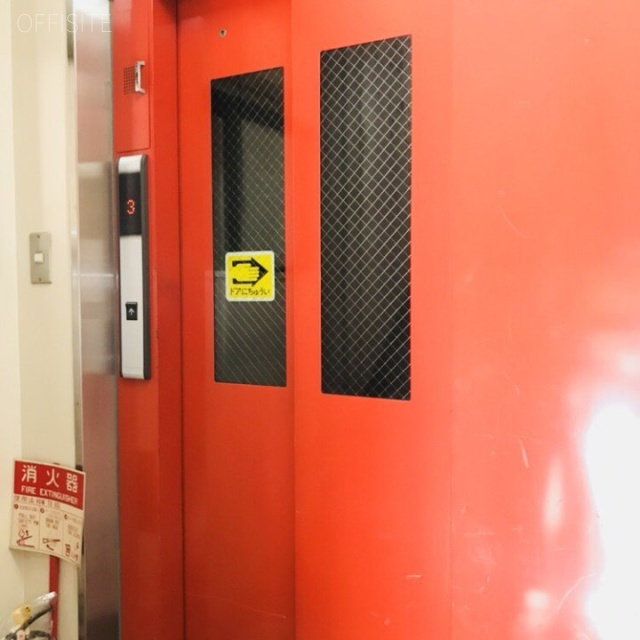 中島ビル エレベーター