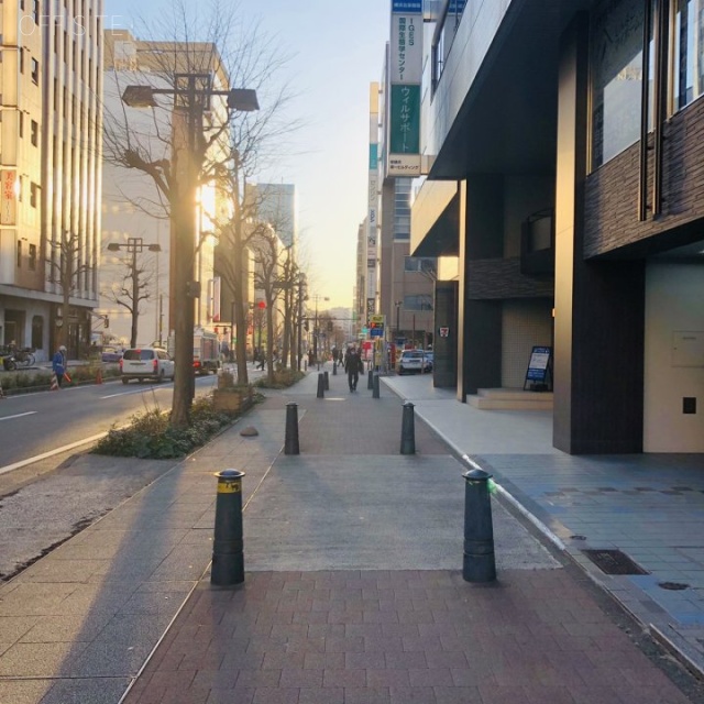 石川ビル ビル前面道路