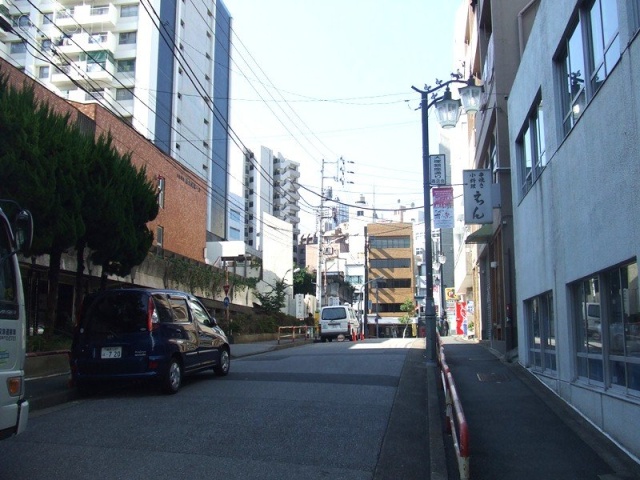 大塚中央ビル ビル前面道路