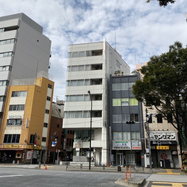 新宿土地建物第10ビル 外観