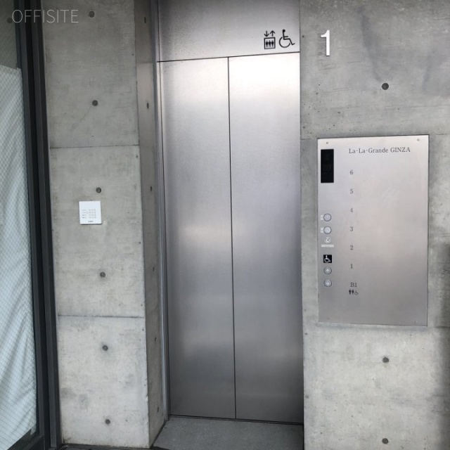 La La Grande GINZA エレベーター