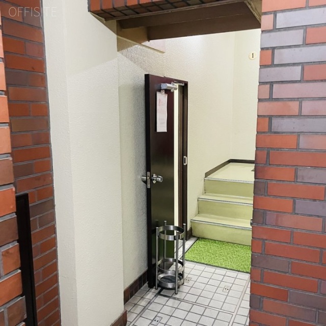 山の手ビル エントランス