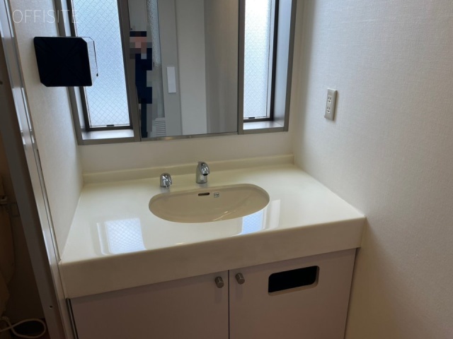 友泉本石町ビル　洗面
