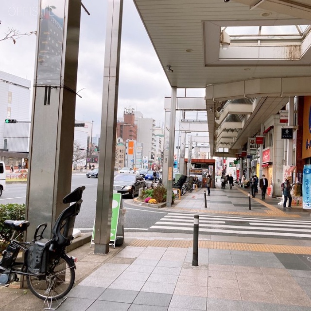 桃花源ビル ビル前面道路