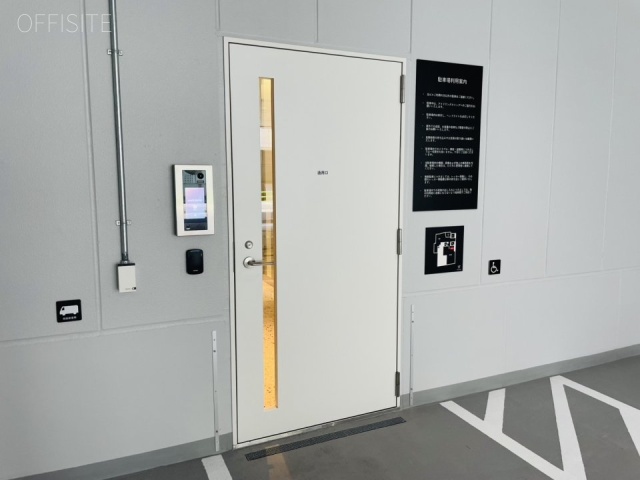 owns八丁堀　通用口