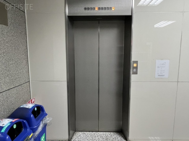 KHK池袋ビル エントランス