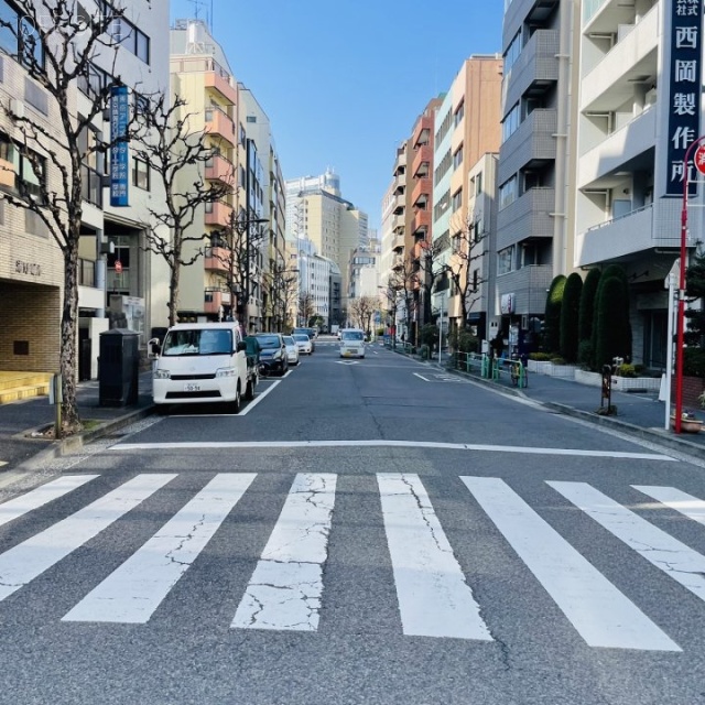 NSビル 前面道路