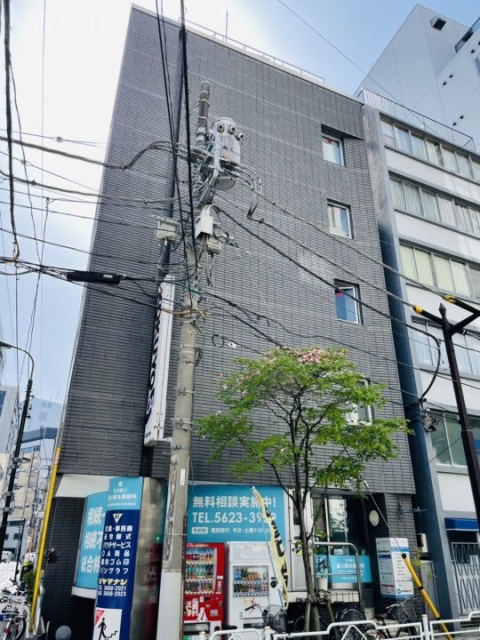 ヤマナシビル 外観