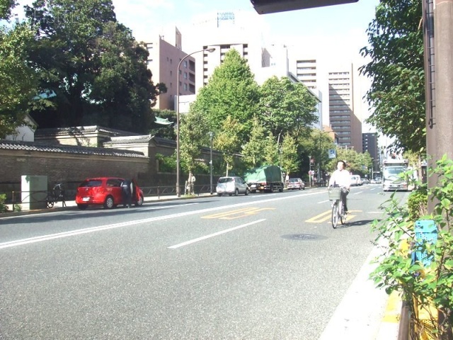ライオンズプラザお茶の水ビル ビル前面道路