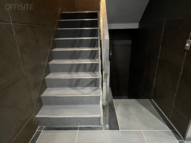 飯田橋MTビル　エントランス