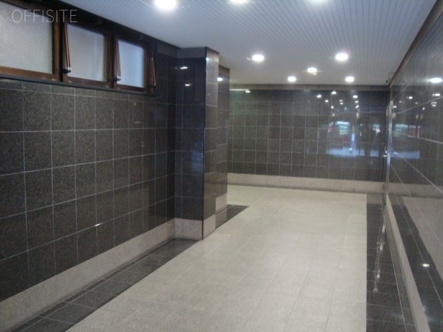 瀬川池袋ビル エントランスホール