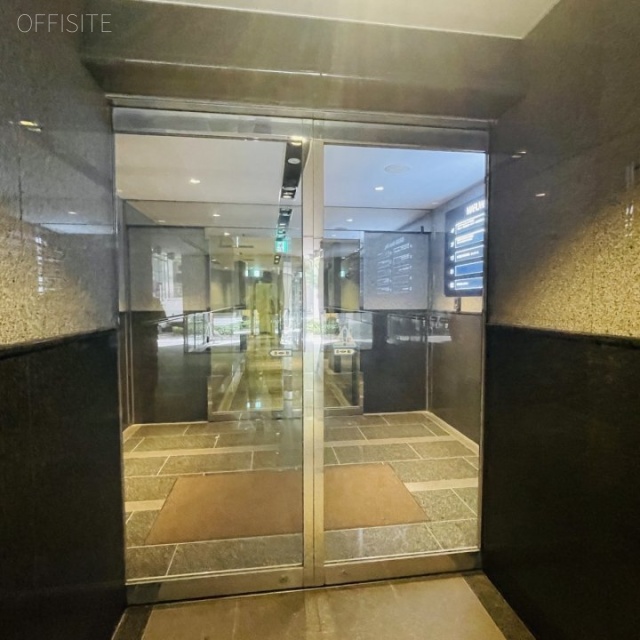 MARUWA名駅ビル　オフィスビル出入口