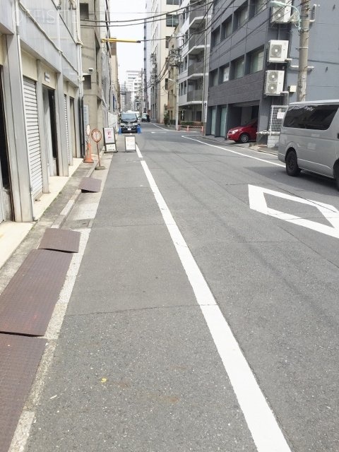 川名第二ビル ビル前面道路