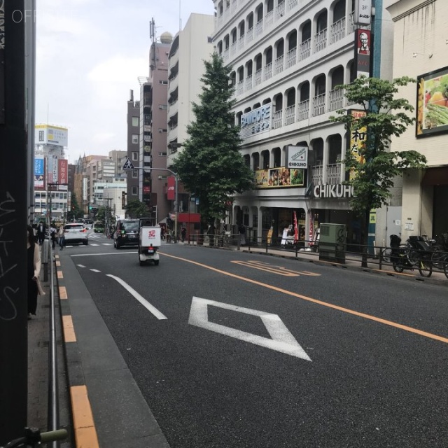 愛染堂ビル ビル前面道路