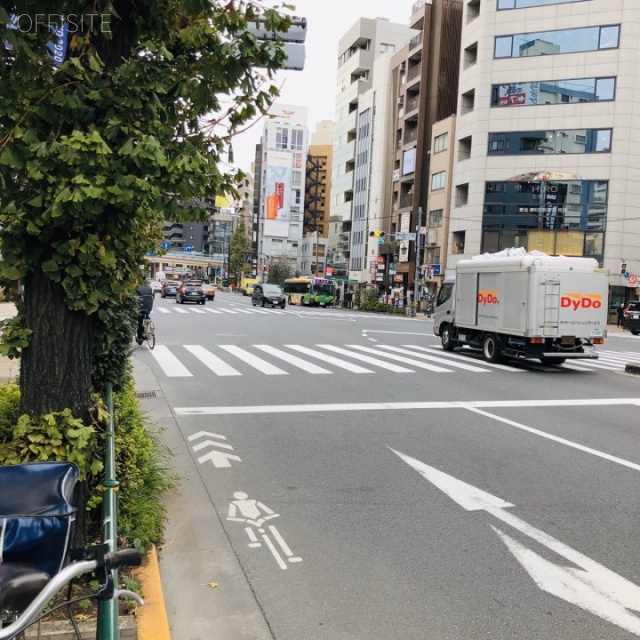 K-1ビル ビル前面道路