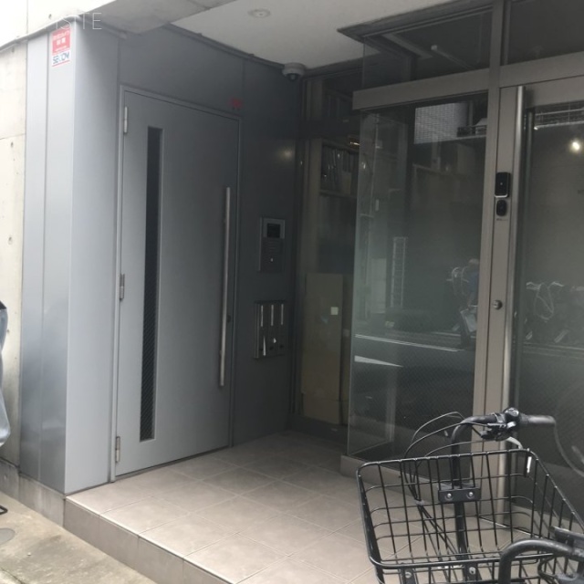 エストビル エントランス