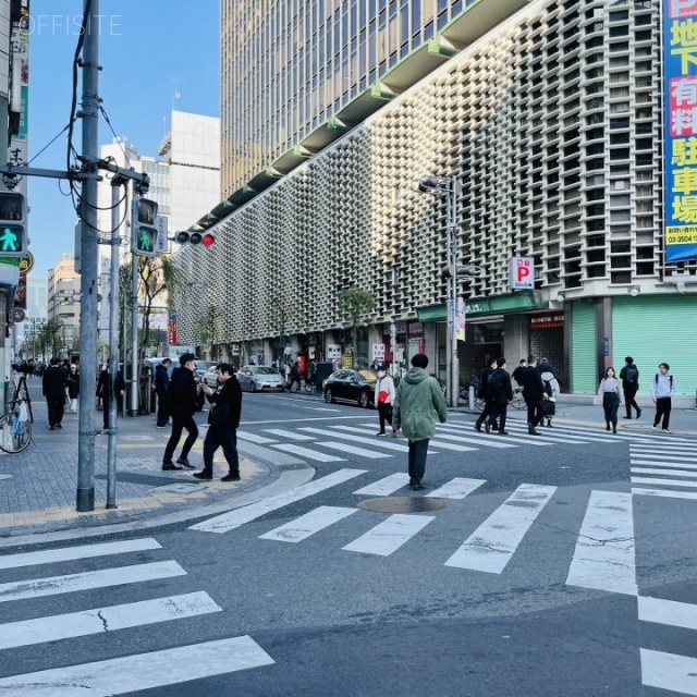 LiFEREE WORK新橋(ニュー新橋ビル) 前面道路