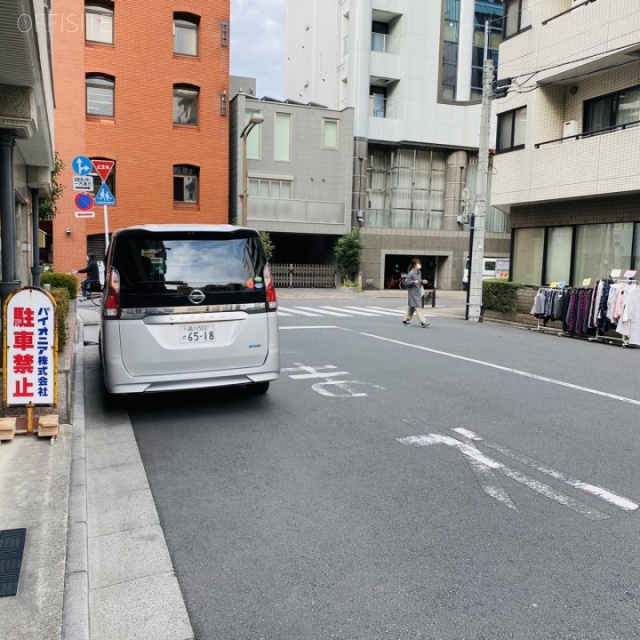 本所相生稲葉ビル ビル前面道路