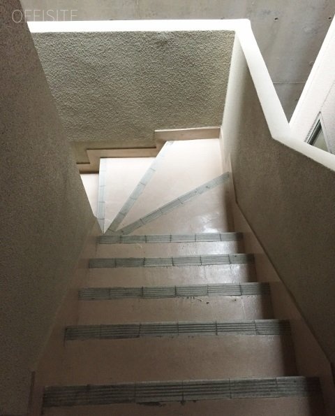 出口ビル 画像