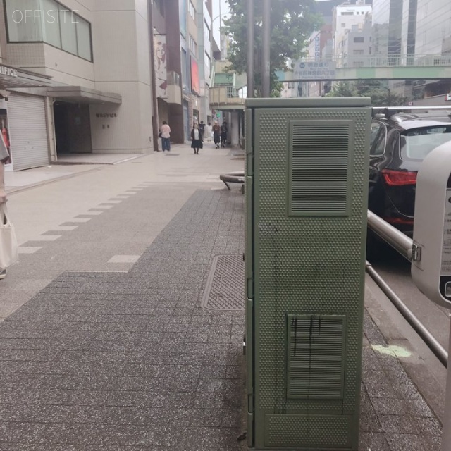神宮前KSビル ビル前面道路