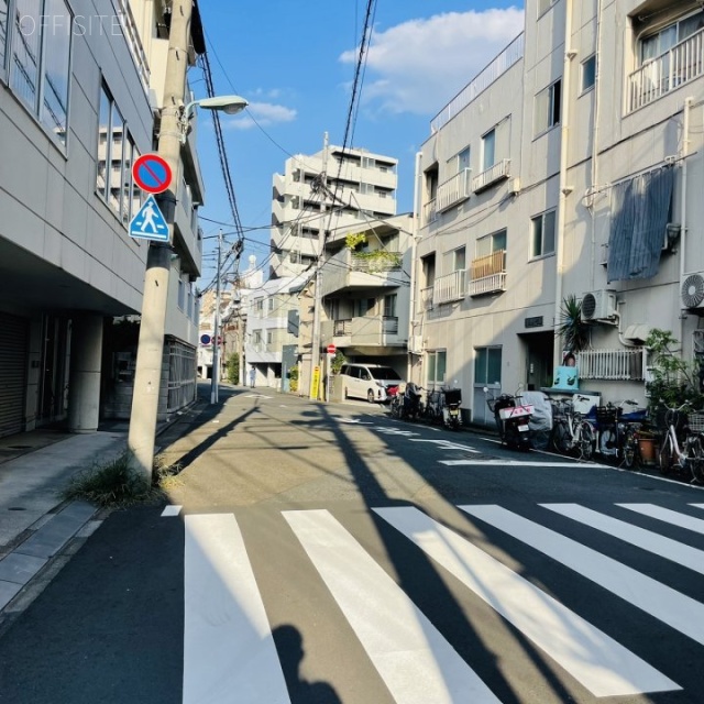 ASビル 前面道路