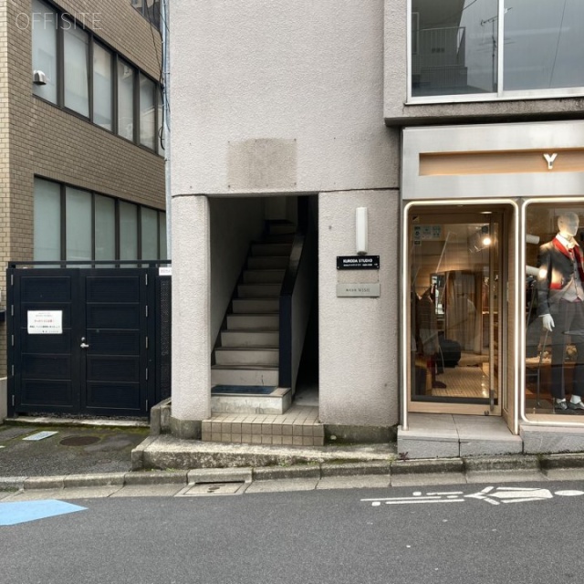 金子ビル エントランス