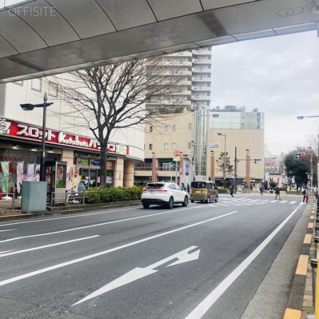 トレディパーチェ赤羽 前面道路