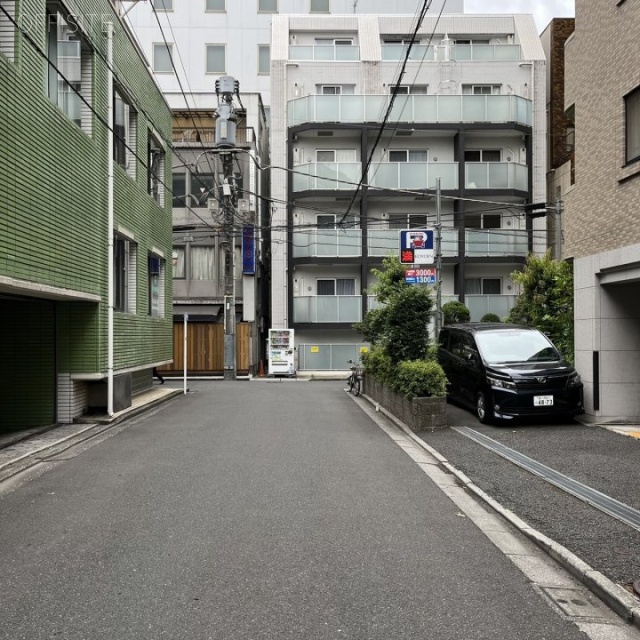 グラン水道橋 前面道路