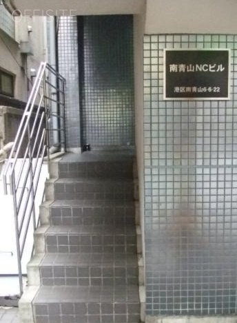 南青山グリーンランドビルⅢ エントランス