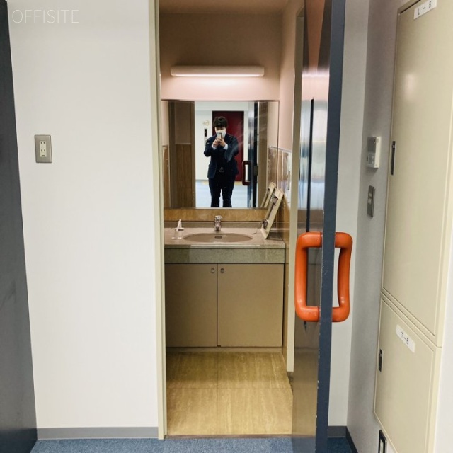 トーハンビル トイレ