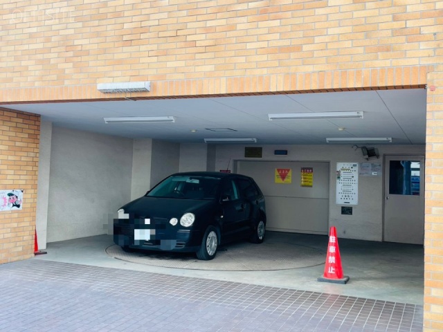 宝生ビル　駐車場