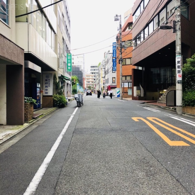 第二大丸ビル ビル前面道路