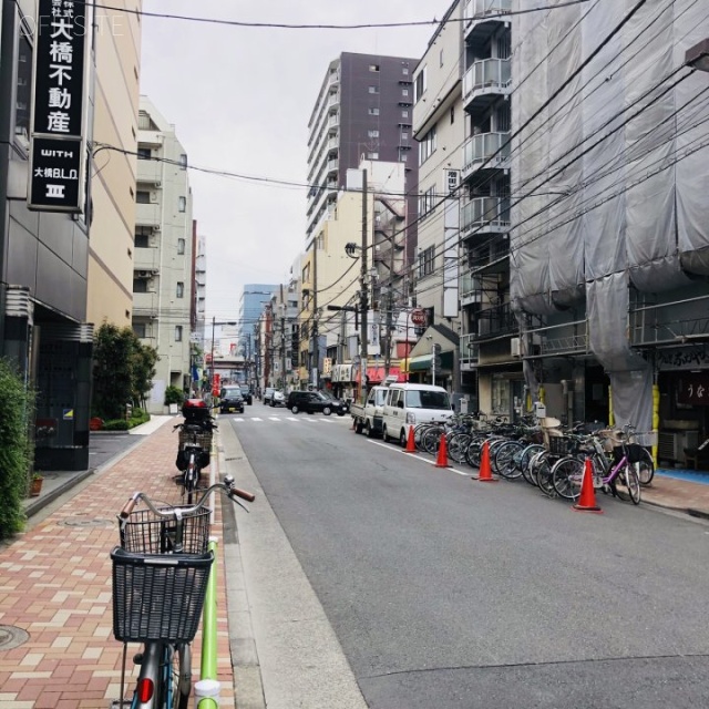 WITH大橋ビル3 ビル前面道路