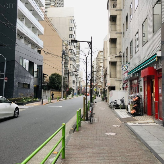 La Palace 日本橋水天宮 ビル前面道路