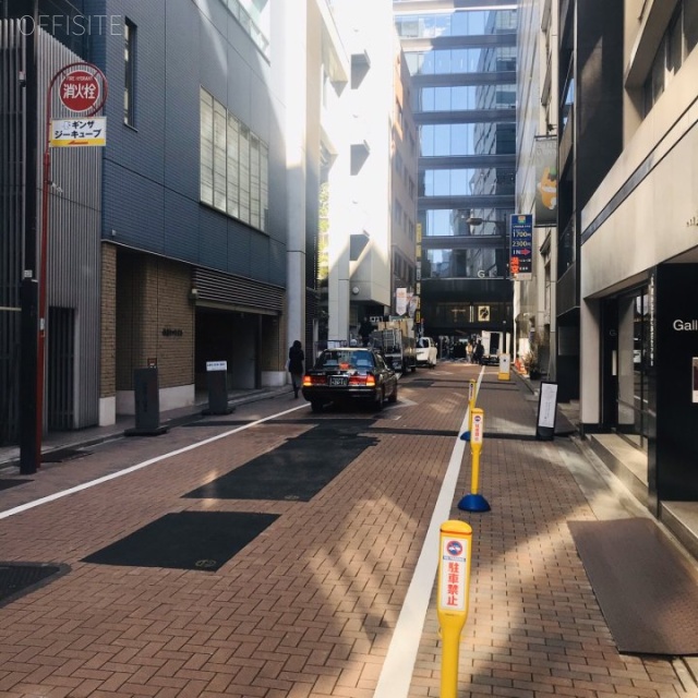 第五太陽ビル ビル前面道路