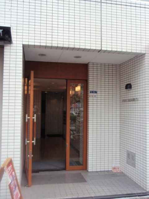 ANNI東日本橋ビル エントランス