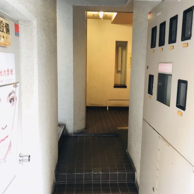 STYビル エントランス