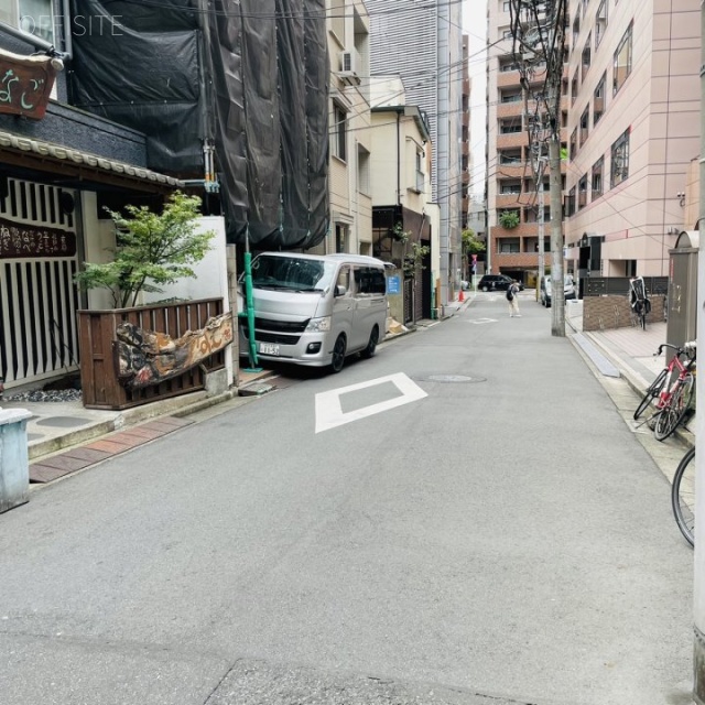 恵比寿大倉ビル ビル前面道路