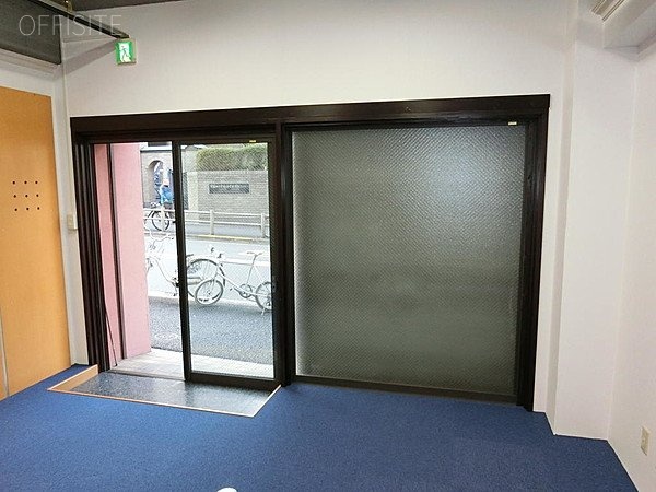 筑波ビル 1階【B】 22.96坪　貸室入口