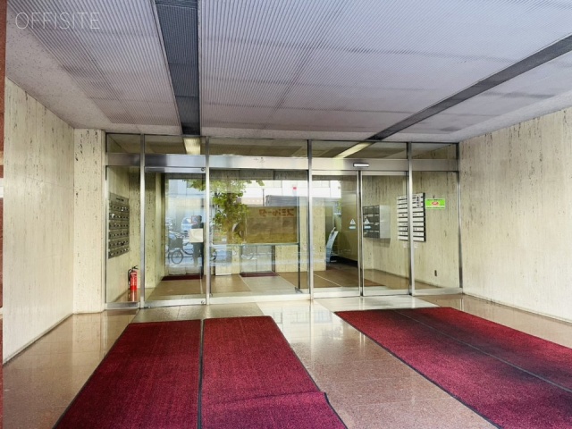 メゾン日本橋 オフィスビル出入口