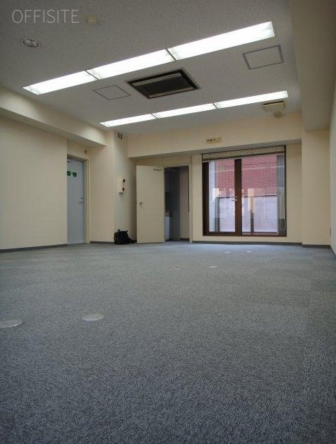 須田町パークビル 室内